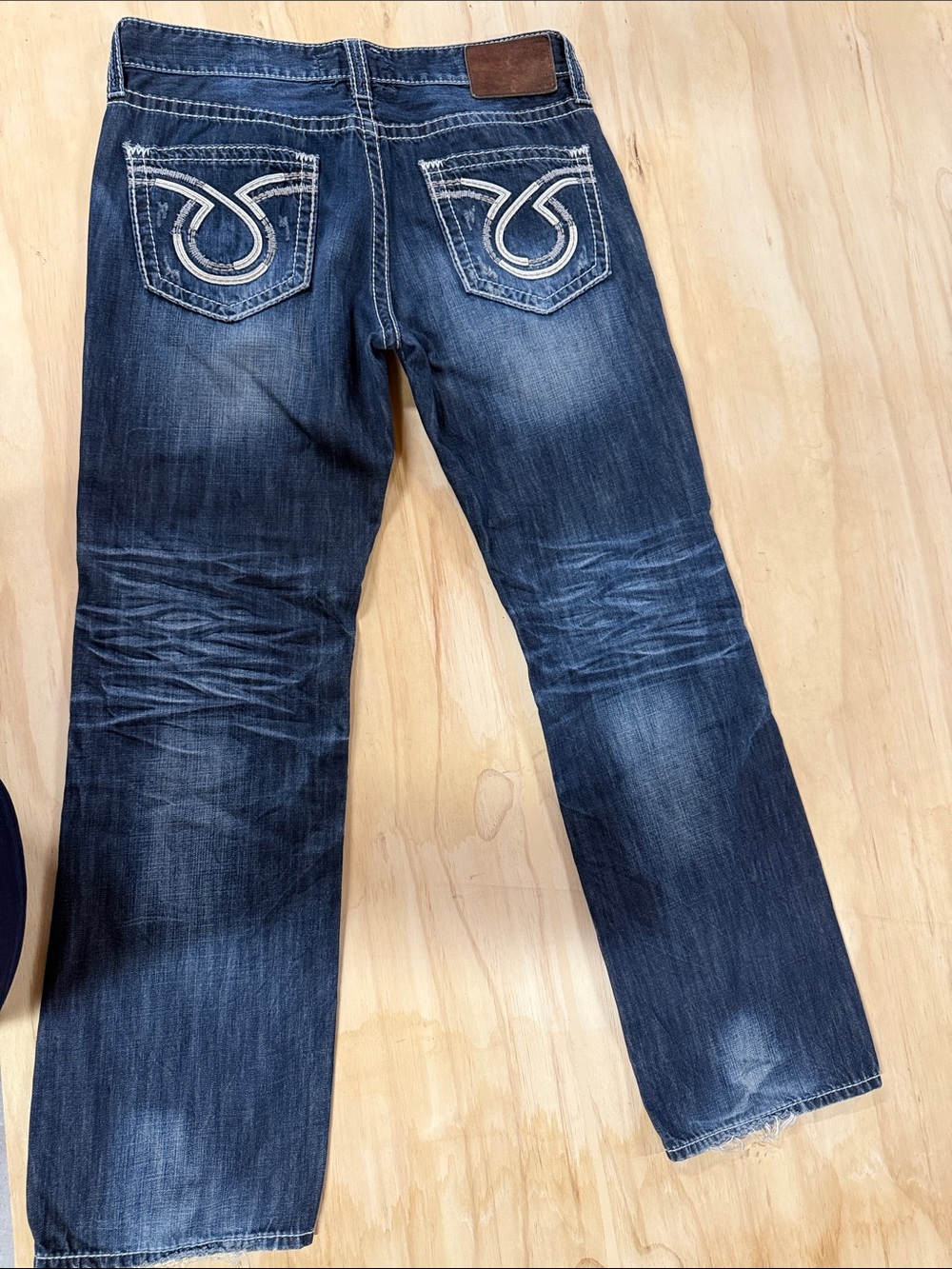 Men's Dark Blue Embroidered Pocket Jeans - Unknown Brand